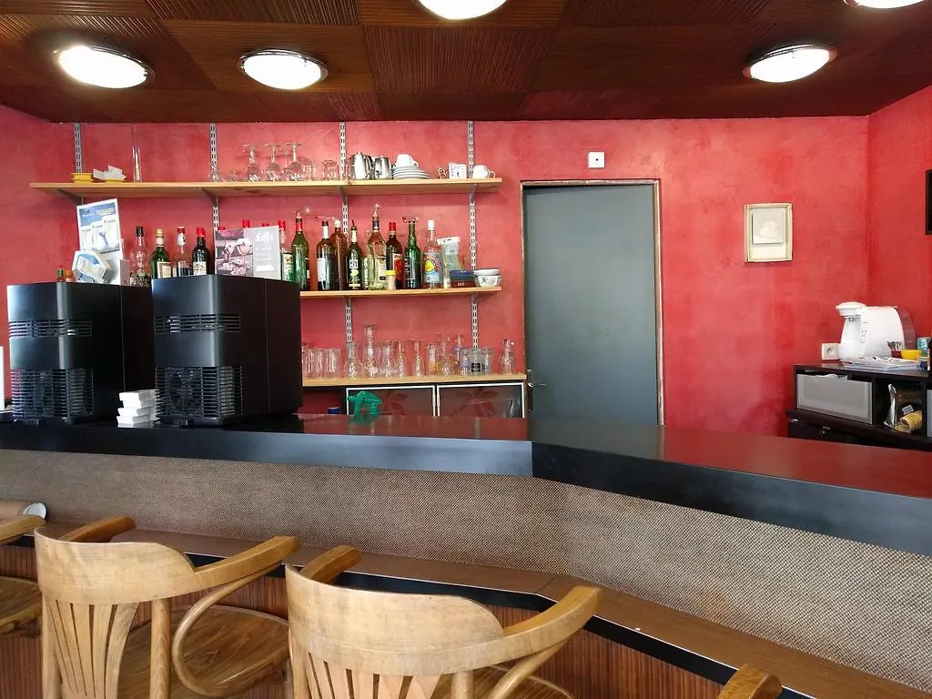 Logis La Cremaillere Hotel Montelimar